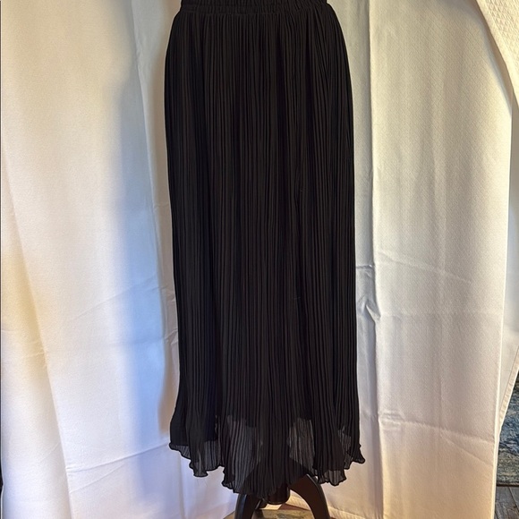 Braemar by Jeremy Scott Black Pleated Maxi Skirt. Excellent condition. - Picture 1 of 8